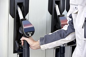 fuelling_diesel-fuel-station