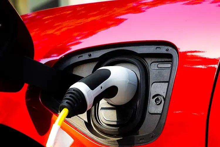 vergleich-e-auto-hybrid-verbrenner-2